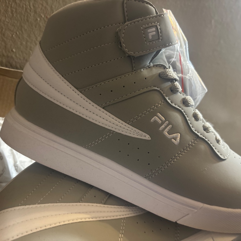 Fila - Picture 4 of 4